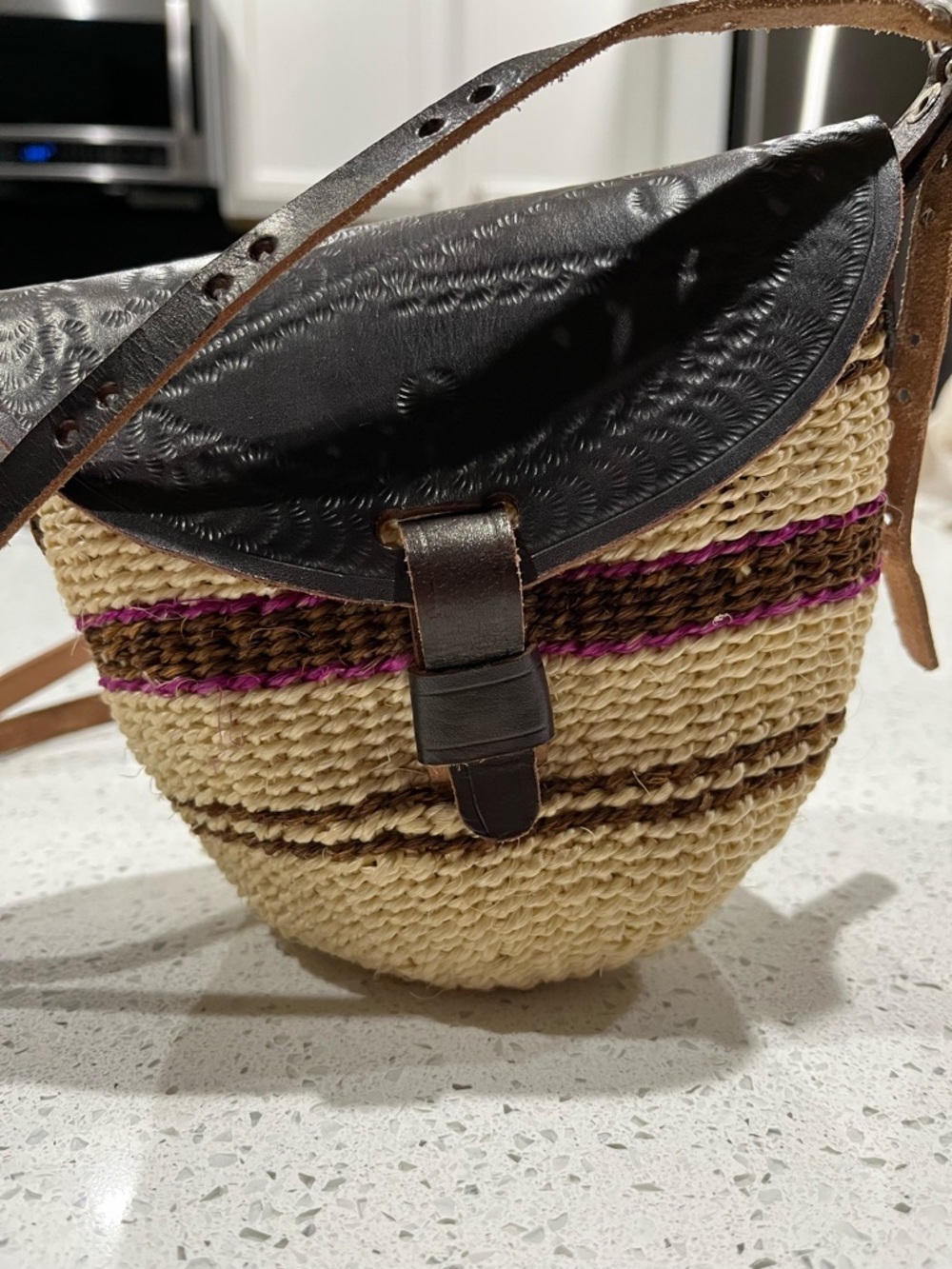 Kiondo Leather Strap Bag African Woven Sisal Adjustable Strap Shoulder Strap - Picture 8 of 8